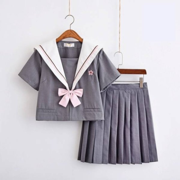 画像2: 大きいサイズあり　桜刺繍が可愛い！グレーセーラー服 冬服　学生服 女子高生制服 コスプレ 衣装 通販