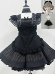 画像3: 黒のシックなエプロン付き可愛いメイド服 ミニ丈ワンピース コスチューム 半袖 フリル カチューシャ付き 蝶結び コスプレ衣装 (3)