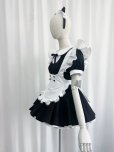 画像4: フリル　エプロン付き可愛いメイド服 ミニ丈ワンピース コスチューム 半袖 フリル カチューシャ付き 蝶結び コスプレ衣装 (4)