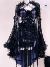 オリジナルの紫色のロングドレス、エレガントで洗練された、中世ゴシックスタイルの高級スリミングドレスコスプレ 衣装 通販 オーダーメイド