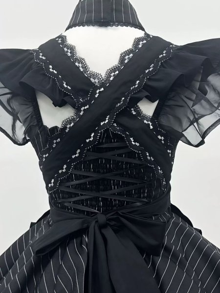 画像6: 黒のシックなエプロン付き可愛いメイド服 ミニ丈ワンピース コスチューム 半袖 フリル カチューシャ付き 蝶結び コスプレ衣装 (6)