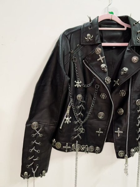 画像2: パンクレザージャケット、ヒップホップレザージャケット、ロックレザージャケット、ヘビーデューティーレザージャケット、スタッズ　コスプレ 衣装 通販 オーダーメイド (2)
