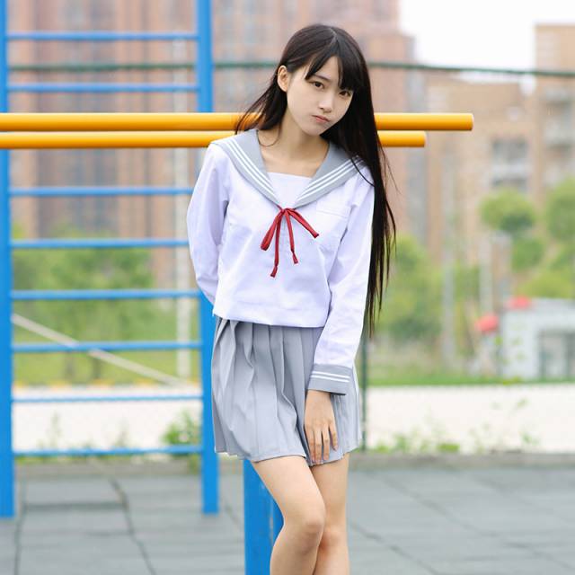 大きいサイズあり 可愛いグレーとネイビーのスタンダードセーラー学生服 女子高生制服 コスプレ 衣装 通販