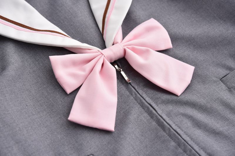 ピンクの桜刺繍が可愛いグレーセーラー服 学生服 女子高生制服 コスプレ 衣装 通販 コスプレ衣装武器小物ウィッグブーツなどのオーダーメイド専門店
